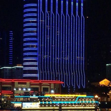Howard Johnson Riverview Hotel Гуанджоу Екстериор снимка