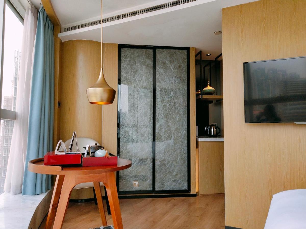 Howard Johnson Riverview Hotel Гуанджоу Екстериор снимка