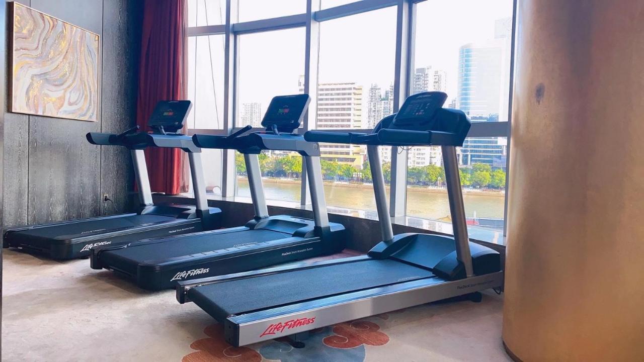 Howard Johnson Riverview Hotel Гуанджоу Екстериор снимка