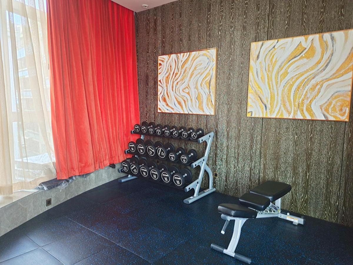 Howard Johnson Riverview Hotel Гуанджоу Екстериор снимка