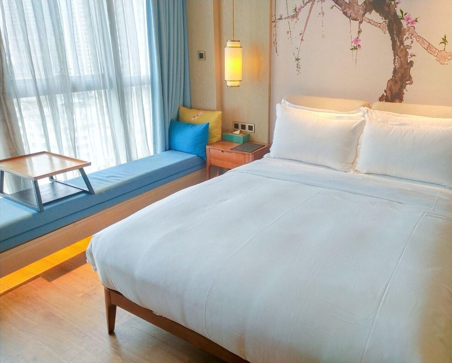 Howard Johnson Riverview Hotel Гуанджоу Екстериор снимка