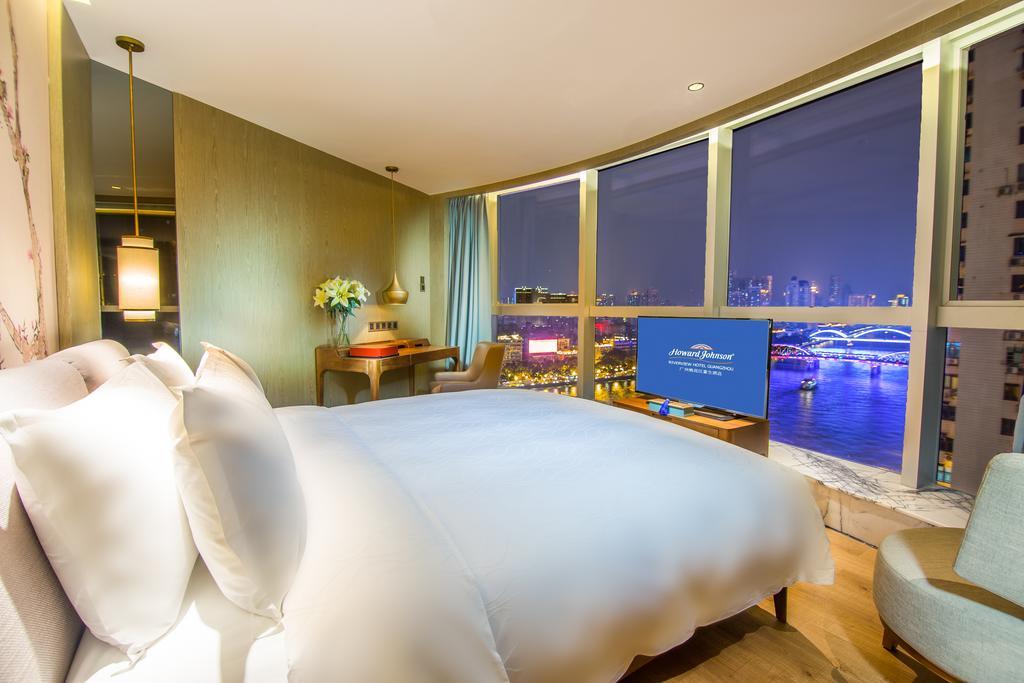 Howard Johnson Riverview Hotel Гуанджоу Екстериор снимка