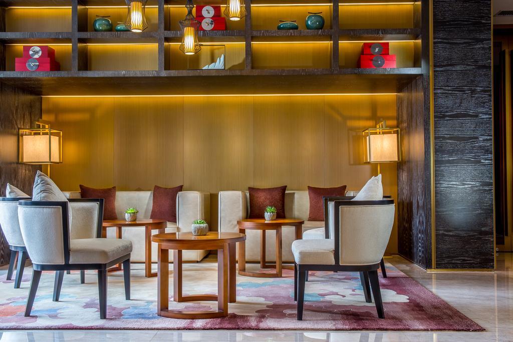 Howard Johnson Riverview Hotel Гуанджоу Екстериор снимка