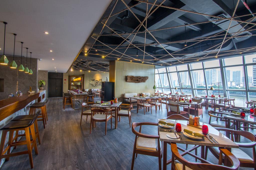 Howard Johnson Riverview Hotel Гуанджоу Екстериор снимка