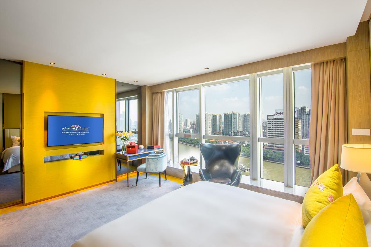Howard Johnson Riverview Hotel Гуанджоу Екстериор снимка